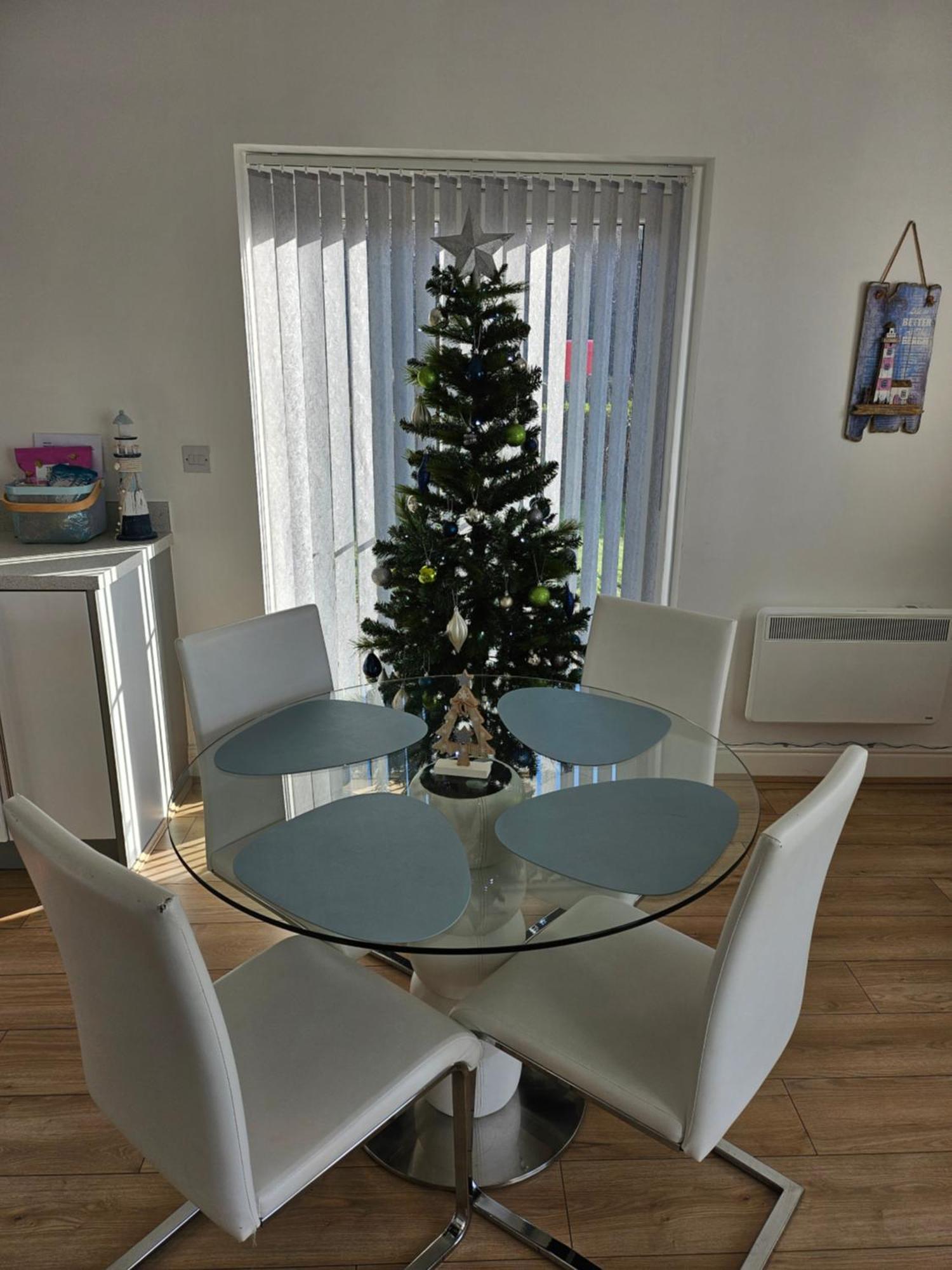Coastal Apartment With Beach On Your Doorstep! Лланелли Экстерьер фото